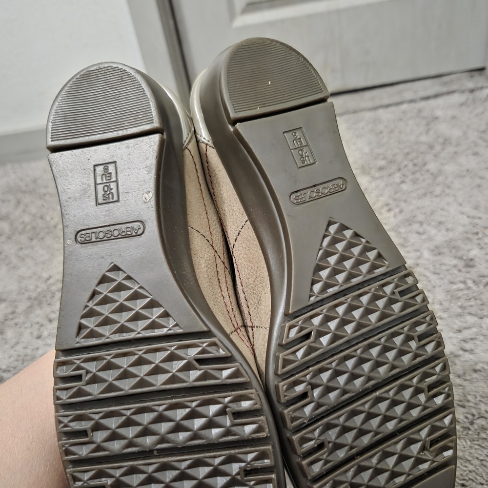 AEROSOLES Men's Green and Beige Casual Sneakers - Picture 3 of 10
